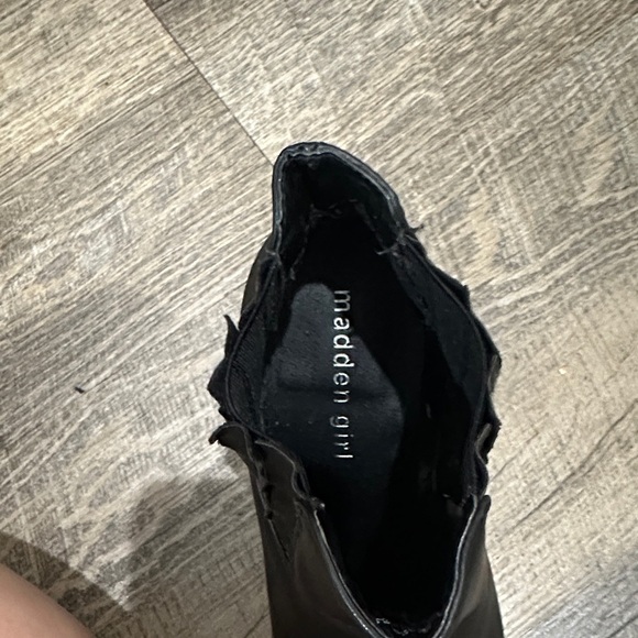 Madden Girl Black Ankle Booties with Block Heel - Picture 3 of 5
